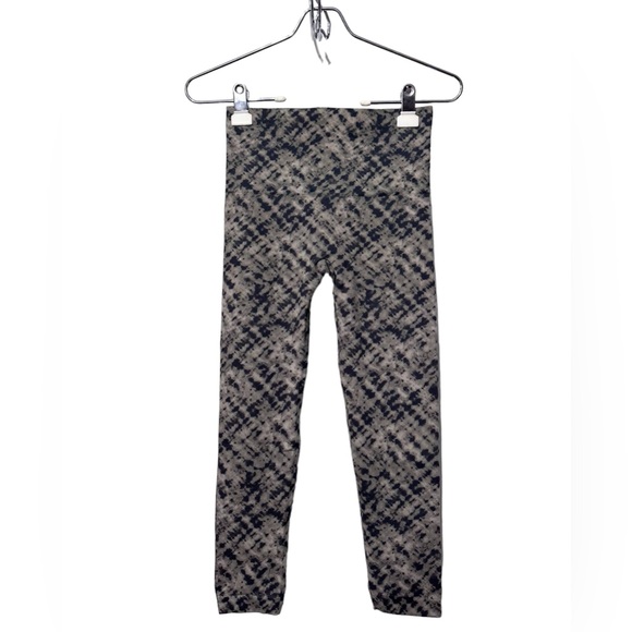 Spanx Cropped Look At Me Now Seamless Leggings - Picture 2 of 8